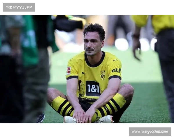 绿茵场上的自由灵魂 世界足坛历史十大前场自由人盘点与战术革新